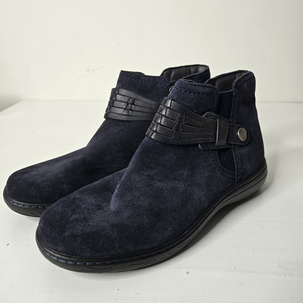 Earths OrginsWomens Suede Ankle Boots - Navy